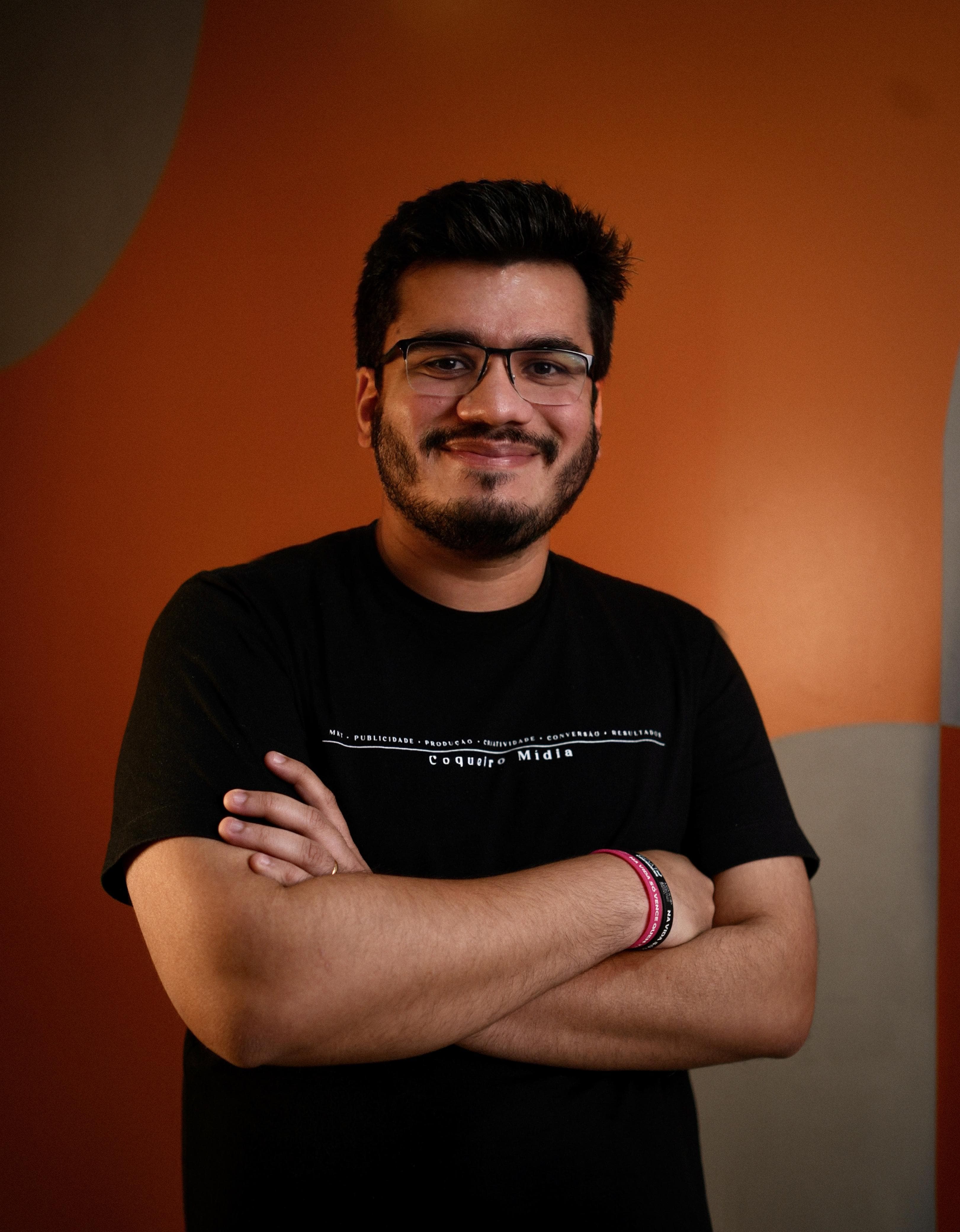 André, fundador da Coqueiro Mídia
